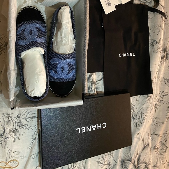 Chanel espadrilles - Picture 3 of 5